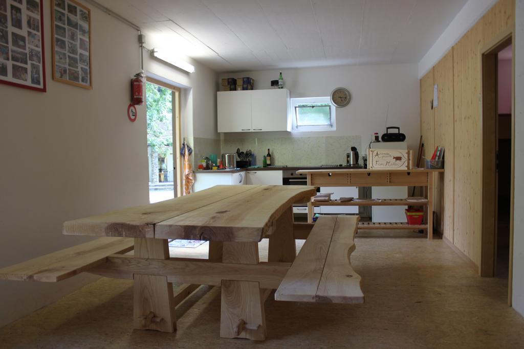Agriturismo Mattei - Dormitorio Peccia Extérieur photo